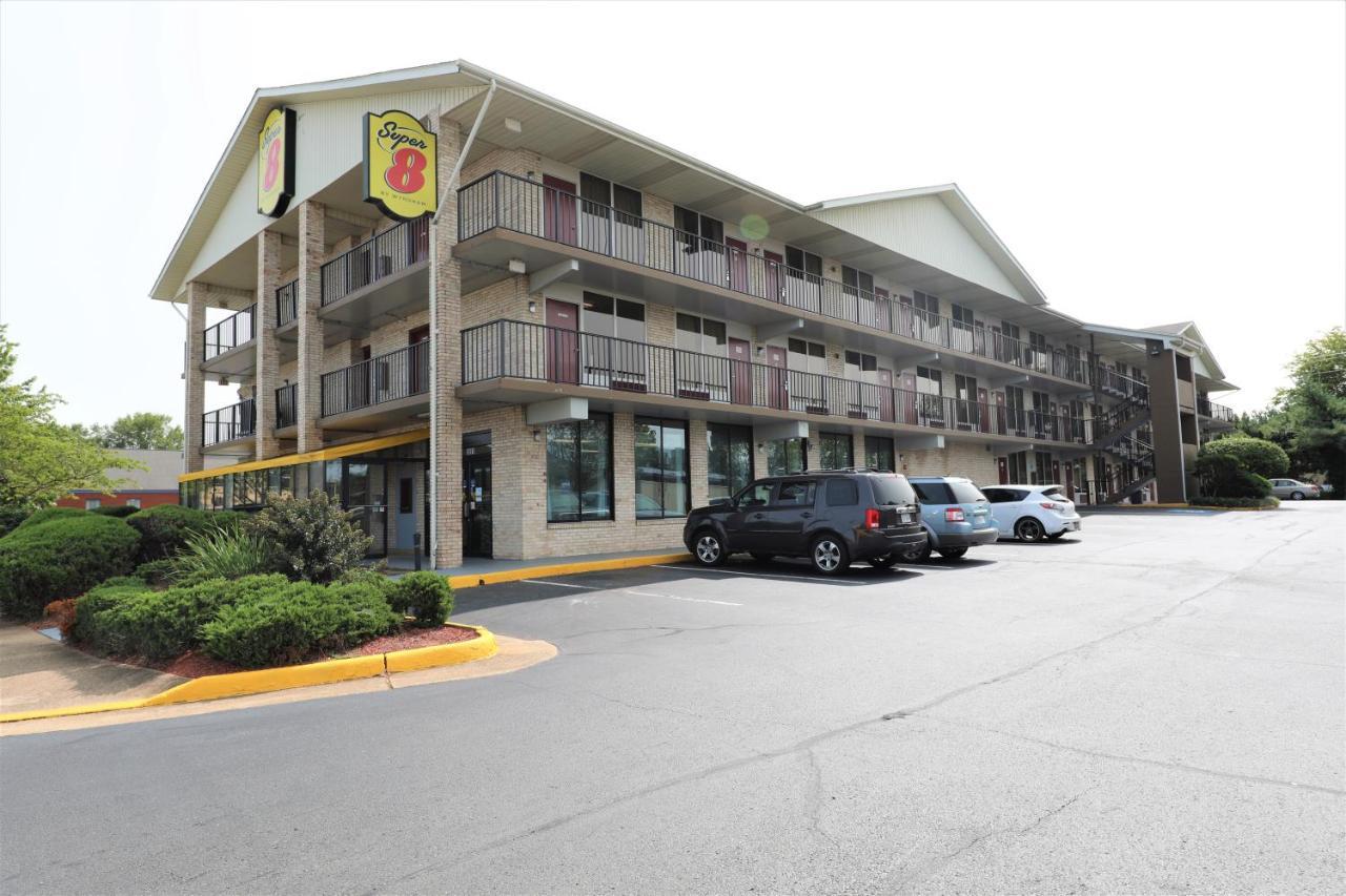 Hotel Super 8 By Wyndham Manassas Extérieur photo