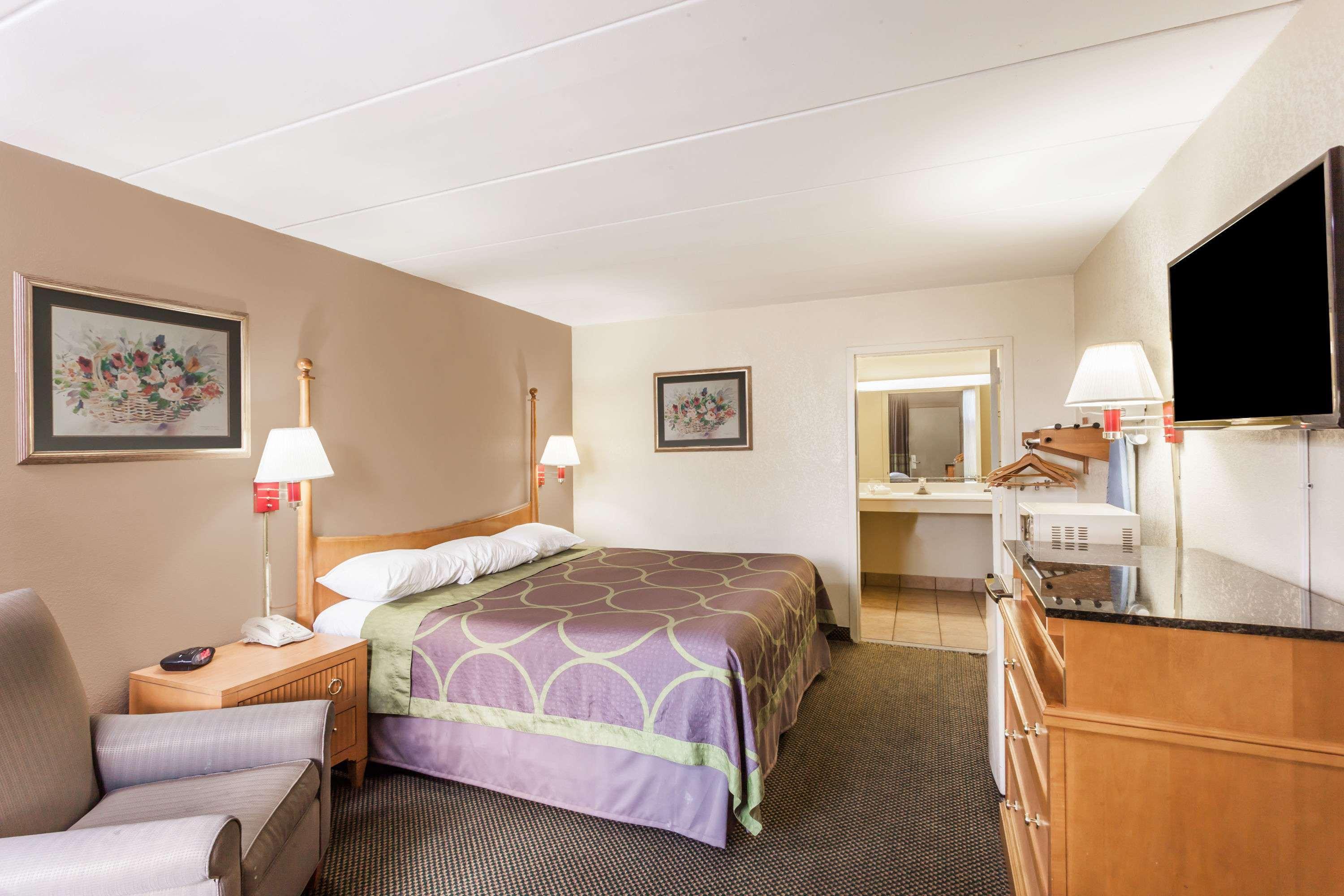 Hotel Super 8 By Wyndham Manassas Extérieur photo