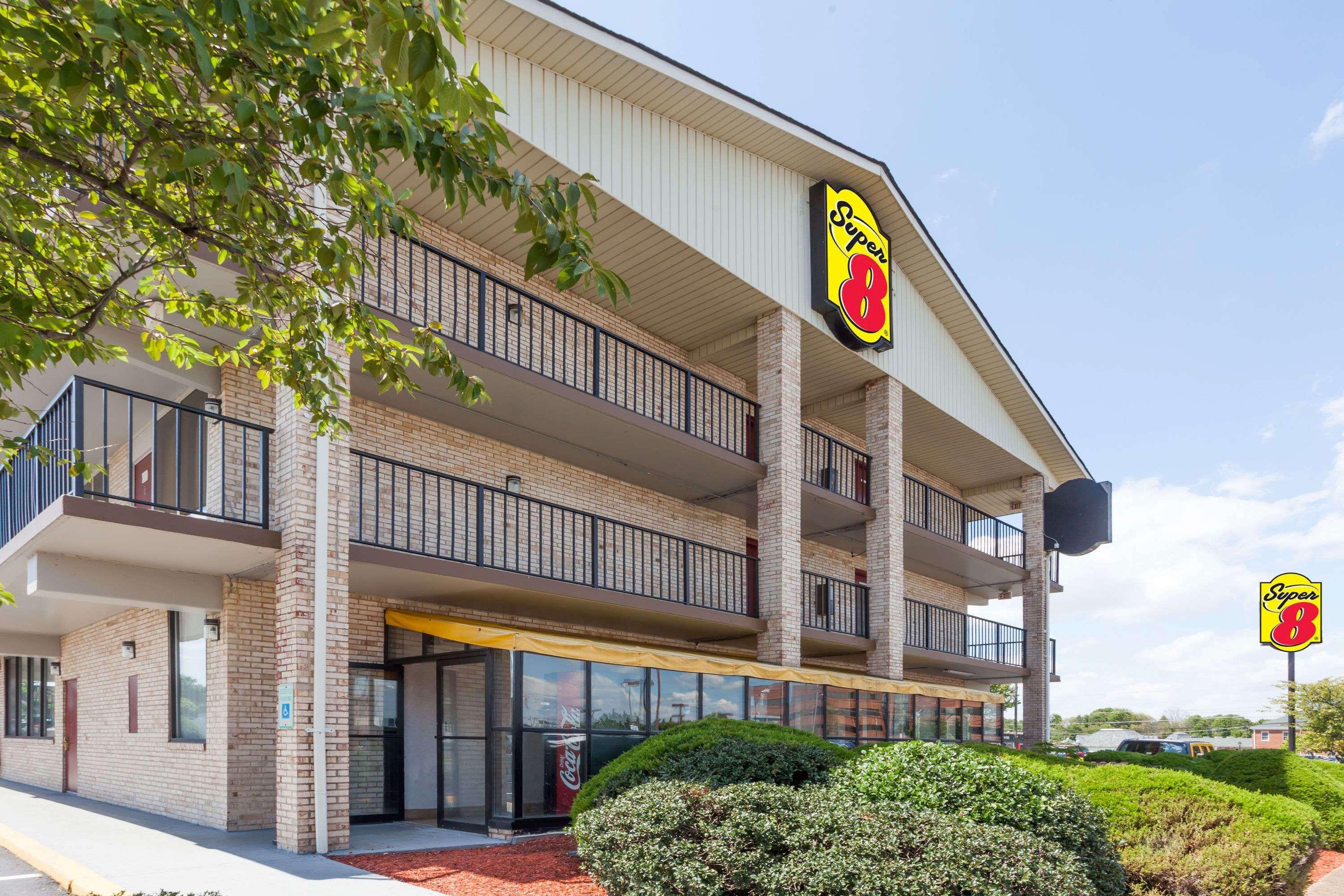 Hotel Super 8 By Wyndham Manassas Extérieur photo