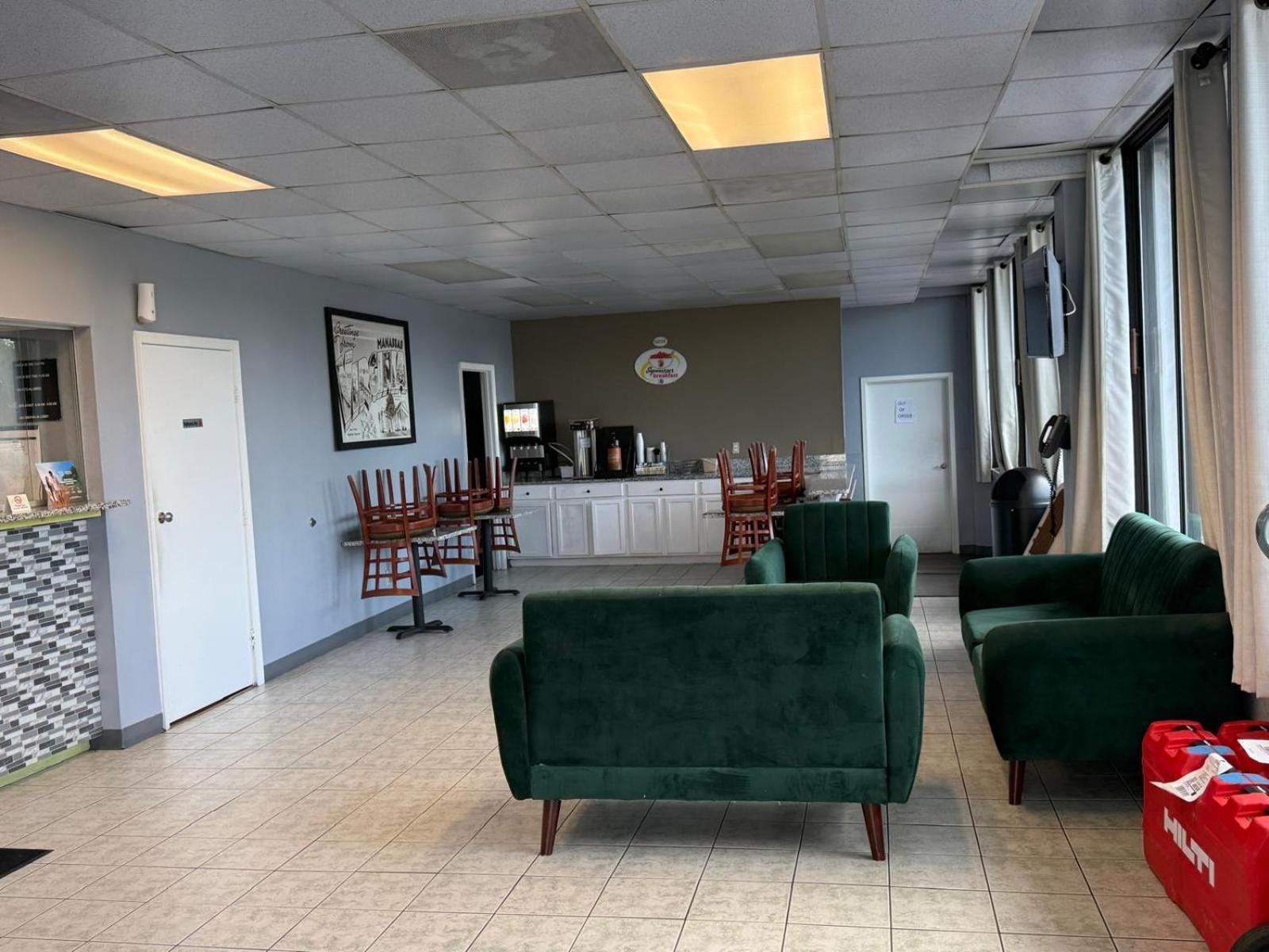 Hotel Super 8 By Wyndham Manassas Extérieur photo