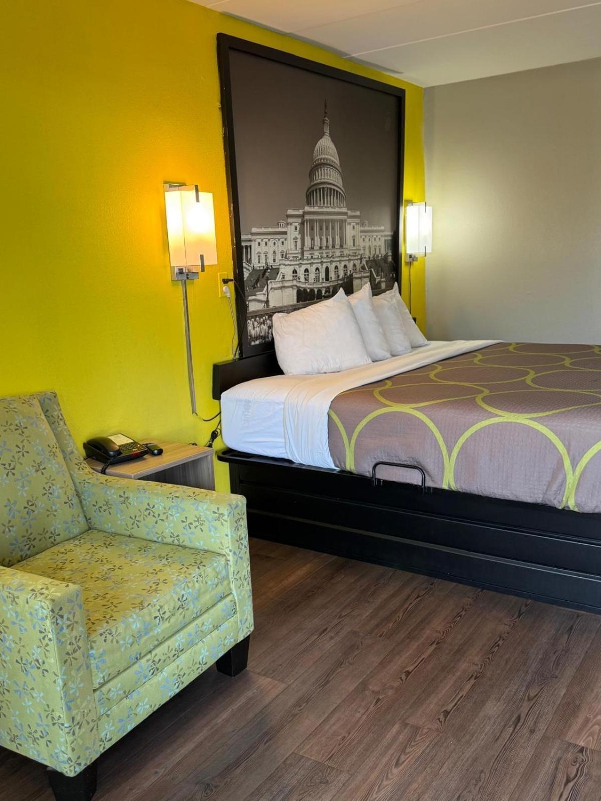 Hotel Super 8 By Wyndham Manassas Extérieur photo
